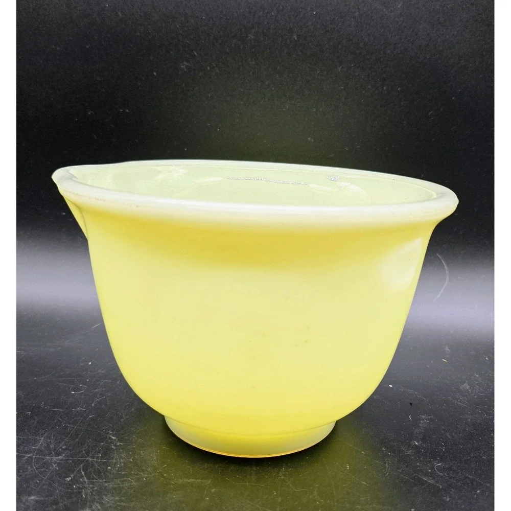 Vintage Hamilton Beach Mixing Bowl Yellow Custard Glass UV Glow 4.75